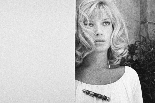 Amalia Del Ponte, Gioielli per GEM, 1968-1972, modella Monica Vitti ph Wolfango Soldati