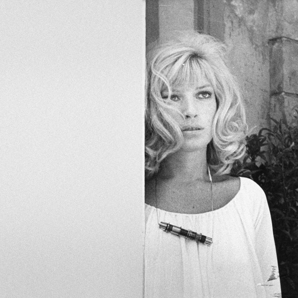 Amalia Del Ponte, Gioielli per GEM, 1968-1972, modella Monica Vitti ph Wolfango Soldati